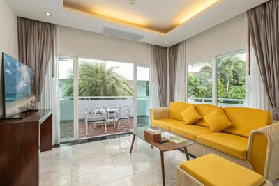 Suite familiare Grand con due camere da letto — Phunawa Resort Phuket Karon Beach