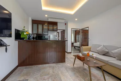 Junior Suite con due camere da letto — Phunawa Resort Phuket Karon Beach